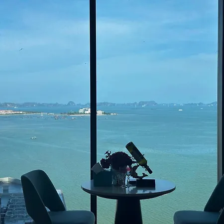 A la carte Halong Bay By Thuy Linh Homestay